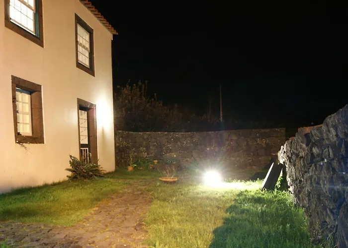 לינה וארוחת בוקר Casa Do Comendador São Roque do Pico